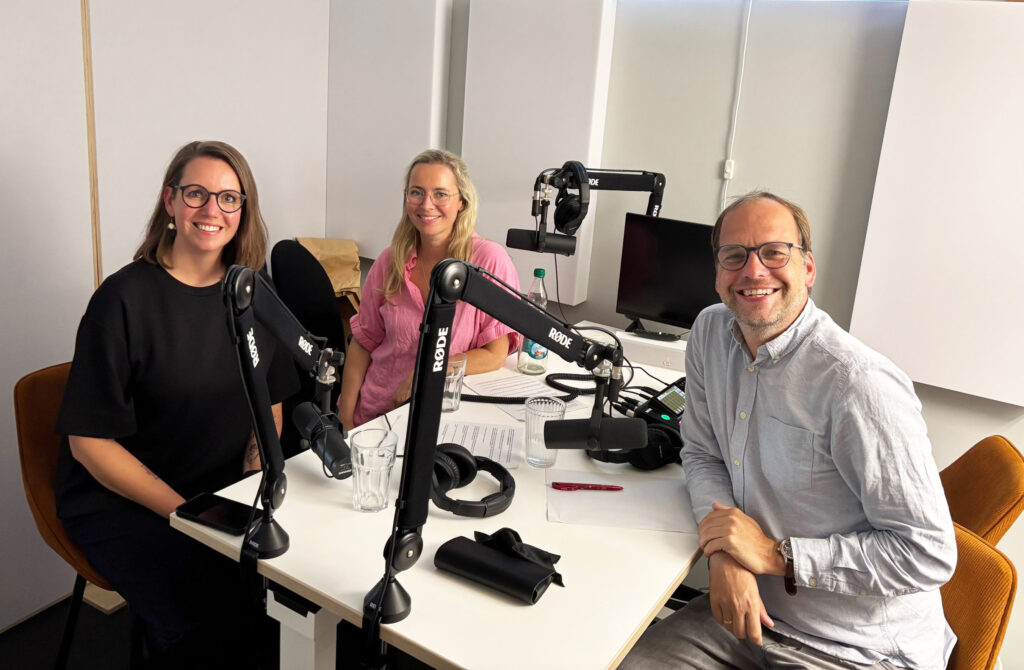 Die Ausbildungslotsinnen im Wellenrauschen Studio Warnemünde. #podcastproduktion